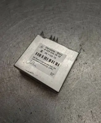 Mercedes-Benz E W211 Other control units/modules A0295452932 05115010