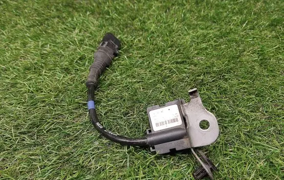 Audi Q7 4L Air suspension front height level sensor 7L0907673A