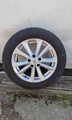 Nissan Qashqai R17 alloy rim 4EA1A