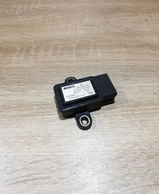 BMW 5 E39 ESP acceleration yaw rate sensor 0265005248 6753694