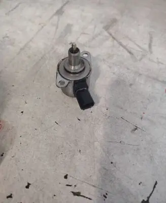 BMW 5 F10 F11 Hydraulic servotronic pressure valve 78823408