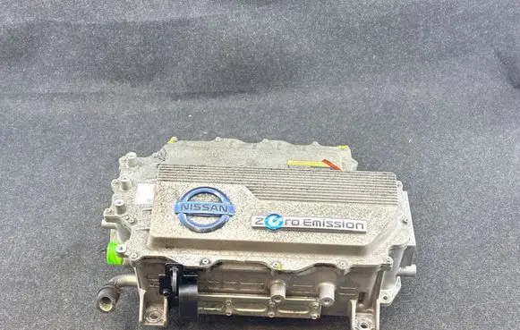 Nissan Leaf I (ZE0) Voltage converter inverter 291A03NA0A C2N210049