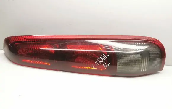 Nissan X-Trail T30 Rear/tail lights