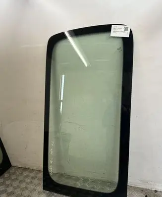 Volkswagen Caddy Rear side window