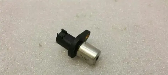 Jaguar XJ X350 Crankshaft position sensor XW436C315BB