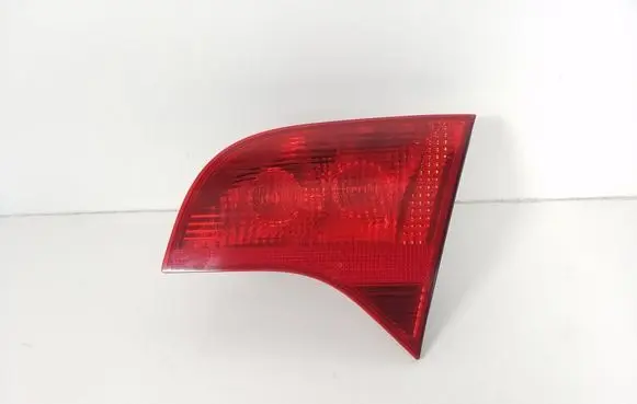 Audi A4 S4 B7 8E 8H Tailgate rear/tail lights 8E9945094