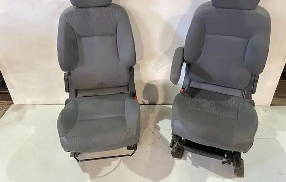 Seat set