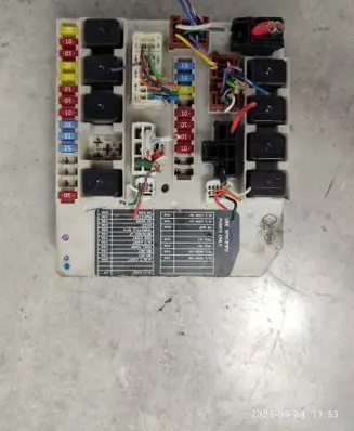Nissan Note (E11) Fuse module 284B7AX61A