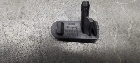 Seat Leon (1M) Windshield washer spray nozzle 191955985A
