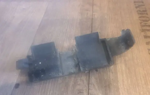 Front bumper upper radiator grill