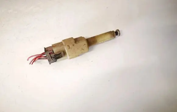 Volkswagen PASSAT B5 Brake pedal sensor switch 4a0945515a