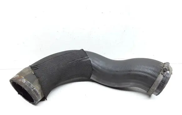 Volvo XC60 Intercooler hose/pipe 31293511