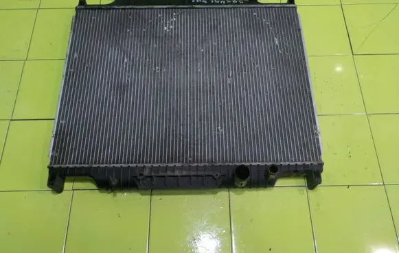 Land Rover Range Rover L322 Coolant radiator PCC500300