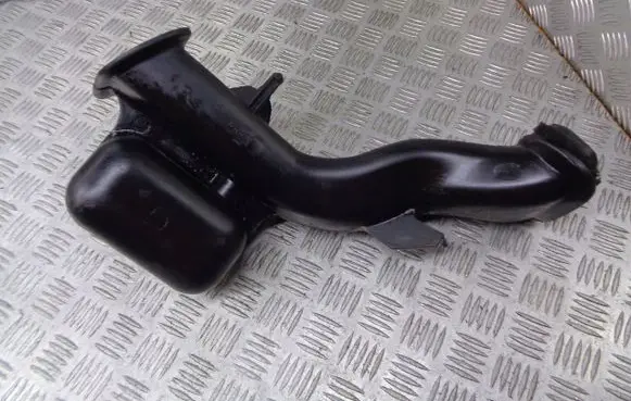 Chrysler Pacifica Intake resonator 05510022AB