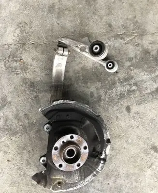 BMW X5 E70 Front wheel hub 31216773784 16193510 6773784