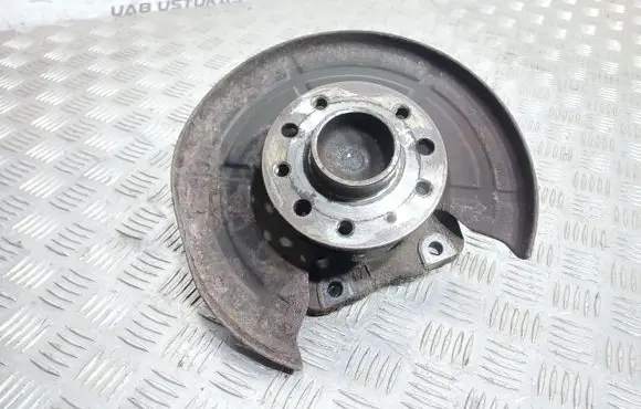 Opel Meriva B Rear wheel hub spindle/knuckle 