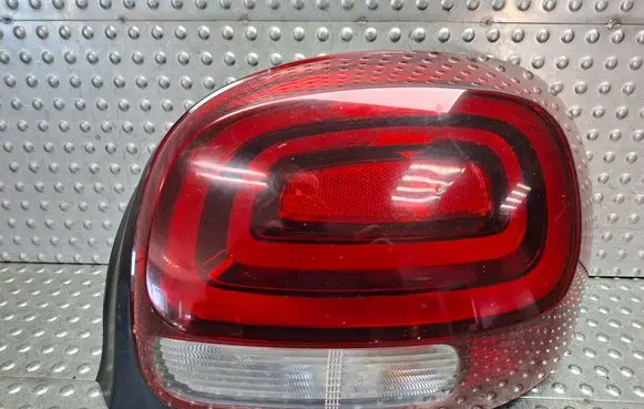 Citroen C3 Rear/tail lights S27624090 9812257480