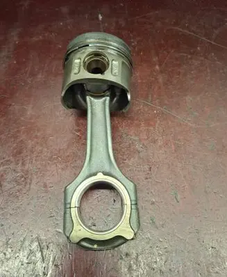 Mercedes-Benz E W211 Piston with connecting rod 