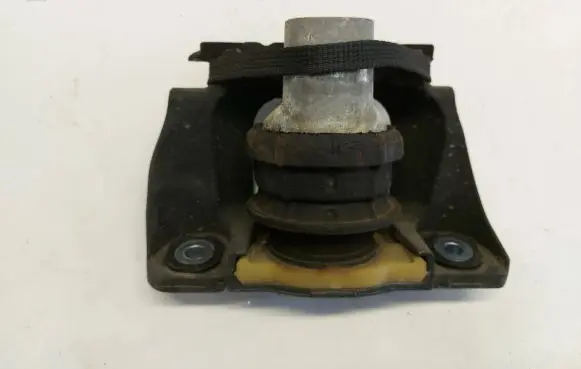 Volvo V60 Engine mount vacuum valve 