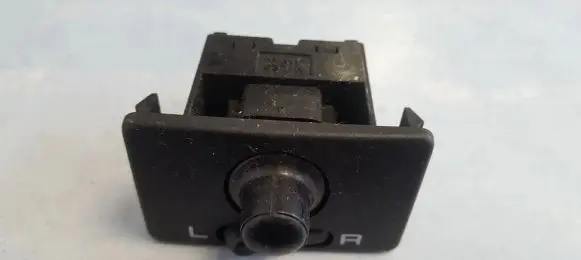 Nissan Almera Wing mirror switch