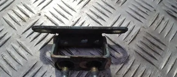 Nissan X-Trail T30 Tailgate/trunk/boot hinge