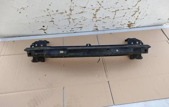 Volkswagen Touareg I Front bumper support beam 