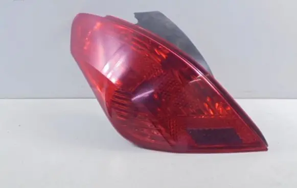 Peugeot 308 Rear/tail lights 9680425780