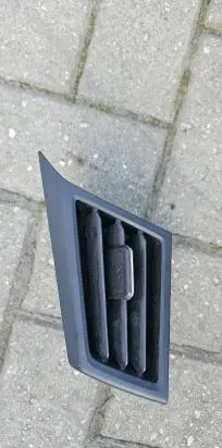 Volkswagen Jetta USA Dashboard side air vent grill/cover trim
