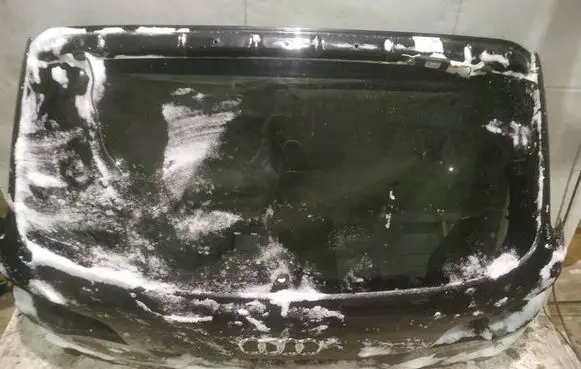 Audi Q7 4L Tailgate/trunk/boot lid JUODAS