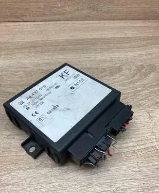 Opel Zafira A Comfort/convenience module 24437076 F005V00155