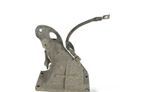 BMW 3 E46 Engine mounting bracket 1094694 22111094694 1724740