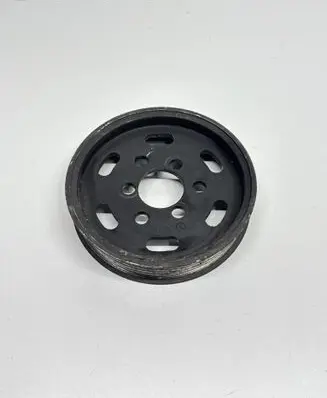 Volkswagen Golf IV Power steering pump pulley 038145255B