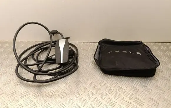 Tesla Model 3 Electric car charging cable 112125400G