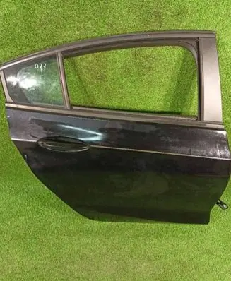 Chevrolet Cruze II Rear door