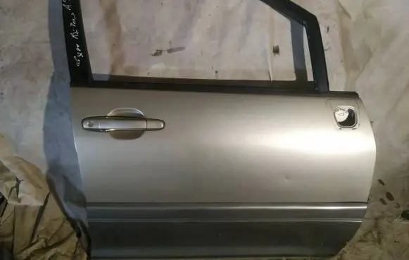 Lexus RX 300 Front door rudos