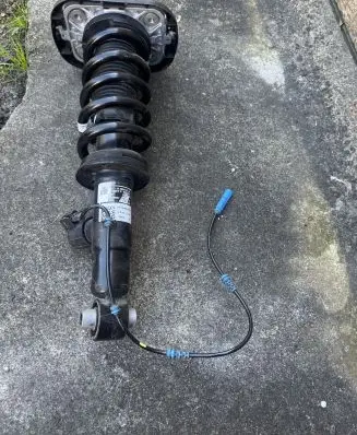 BMW X5 G05 Rear shock absorber/damper 6896442