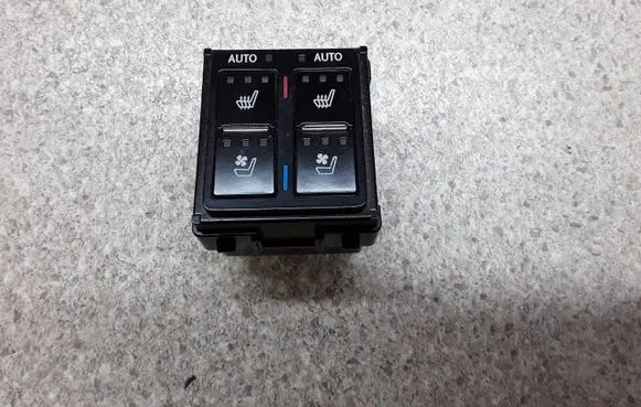 Lexus RX 450H Seat heating switch 75J230