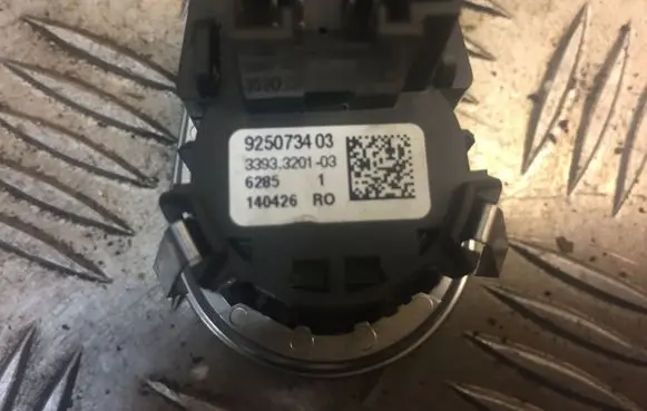 BMW 2 F22 F23 Engine start stop button switch 9250734