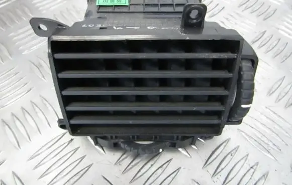 Dash center air vent grill