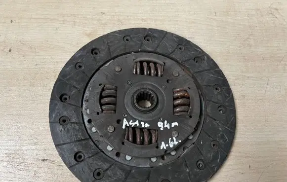 Opel Astra F Clutch pressure plate 