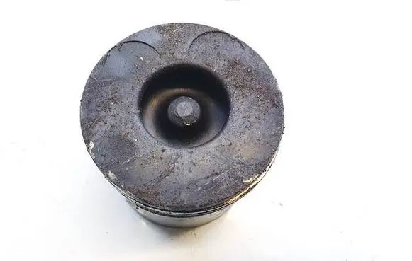 Toyota Avensis Verso Piston 82173 r121