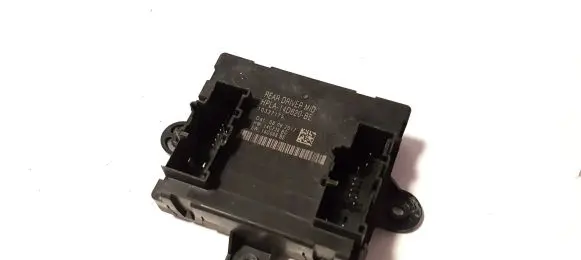 Jaguar XE Door control unit/module HPLA14D620BE 10337175