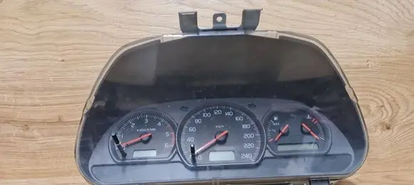 Volvo S40, V40 Speedometer (instrument cluster) 30621242