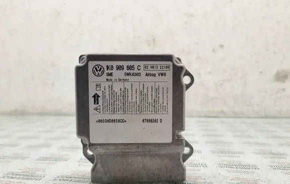 Volkswagen Golf Plus Airbag control unit/module 1K0909605C