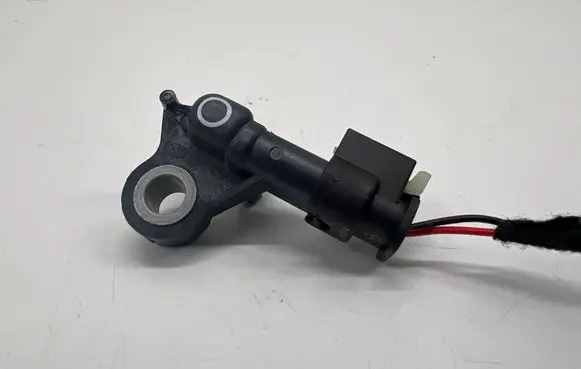 Mercedes-Benz CLA C118 X118 Airbag deployment crash/impact sensor A1679050700