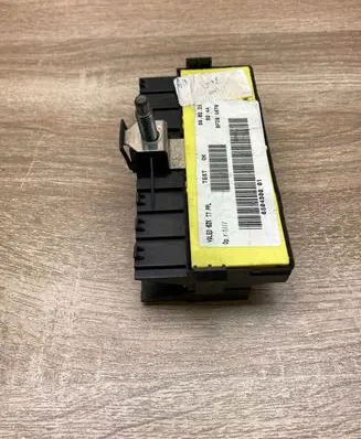 Peugeot Expert Fuse module 9636079380 Used