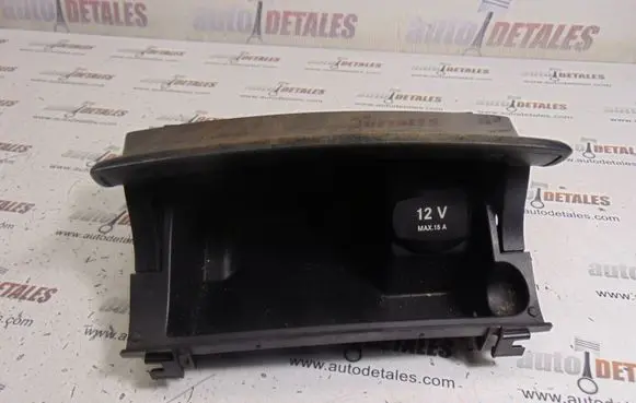 Mercedes-Benz E W211 Car ashtray A2116802852