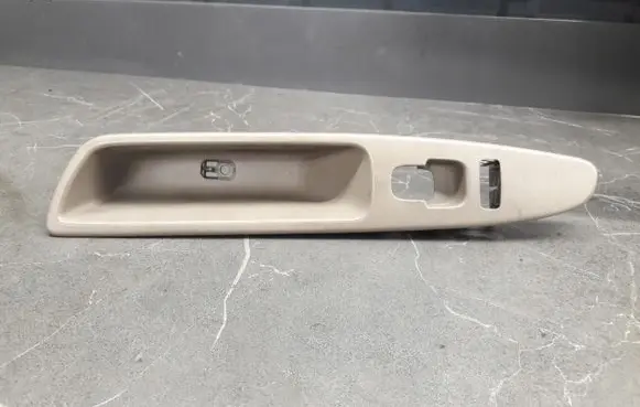 Volvo S40, V40 Centre console side trim front 