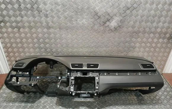 Volkswagen PASSAT B7 Dashboard 3c1857003qt