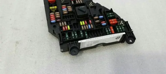 BMW 5 F10 F11 Fuse module 9264923